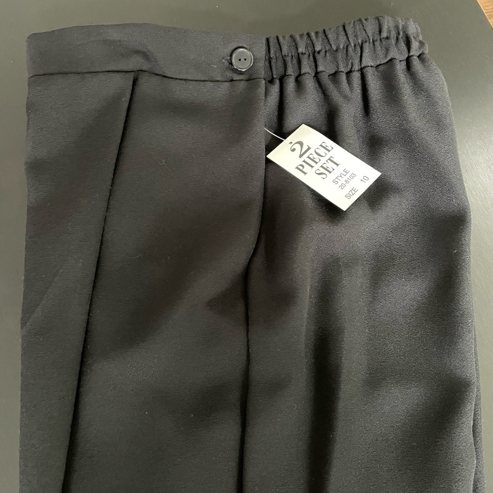 Pant Suit Set - Picture 10 of 11